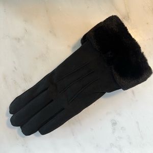 NWT Black Gloves Faux Fur Cuff & Lined